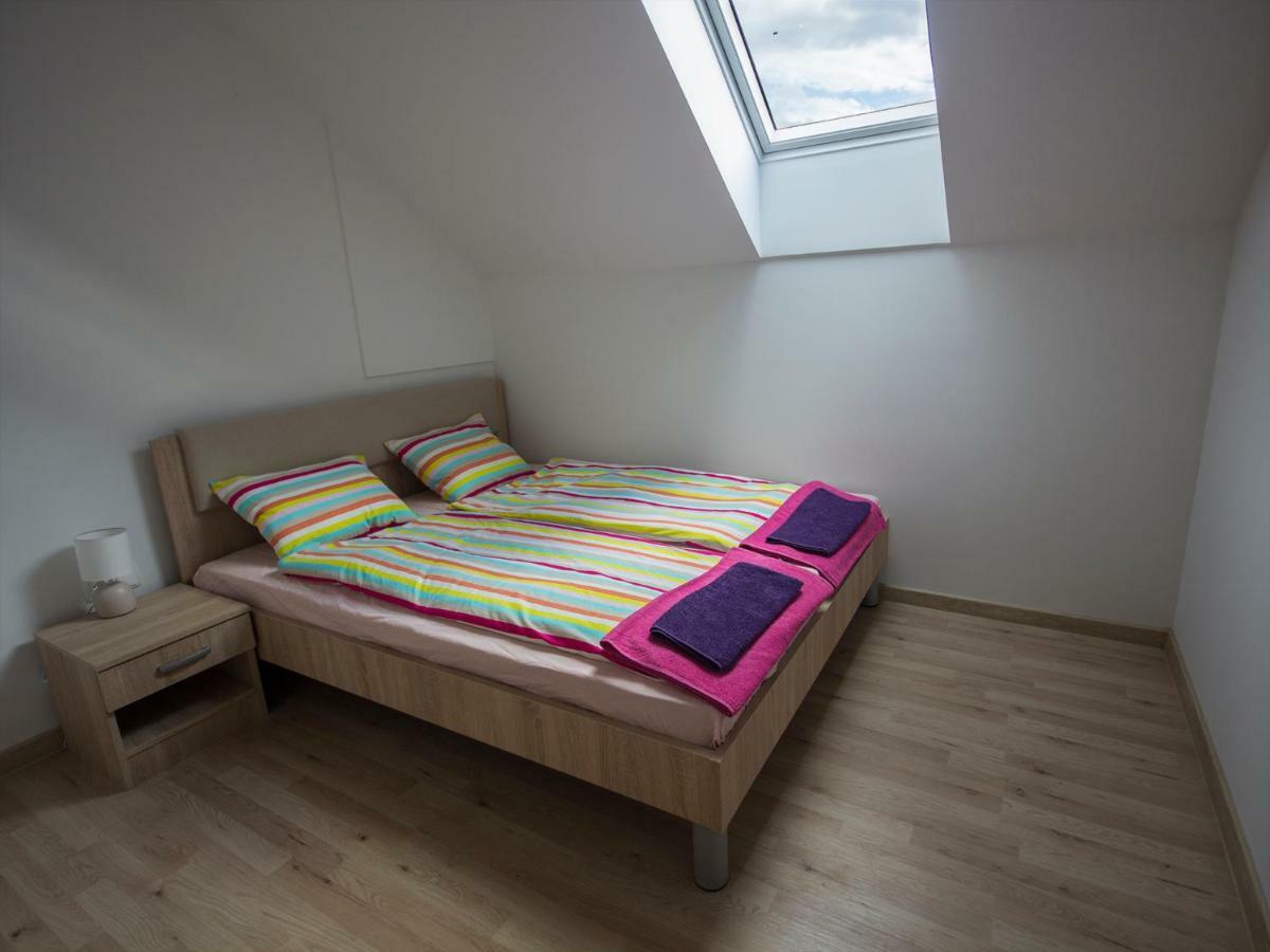 Apartment Marjetka 지로브니차 외부 사진